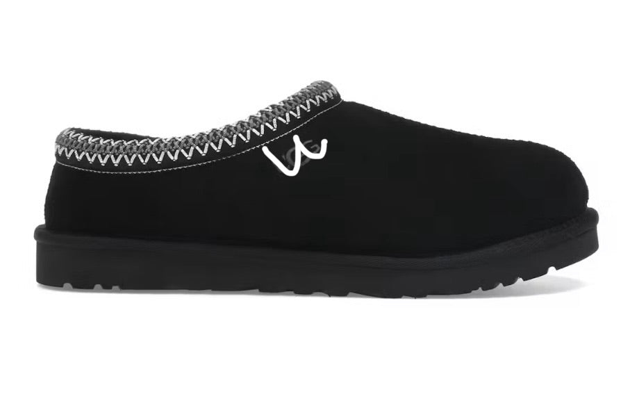 Comfy black “slippers”